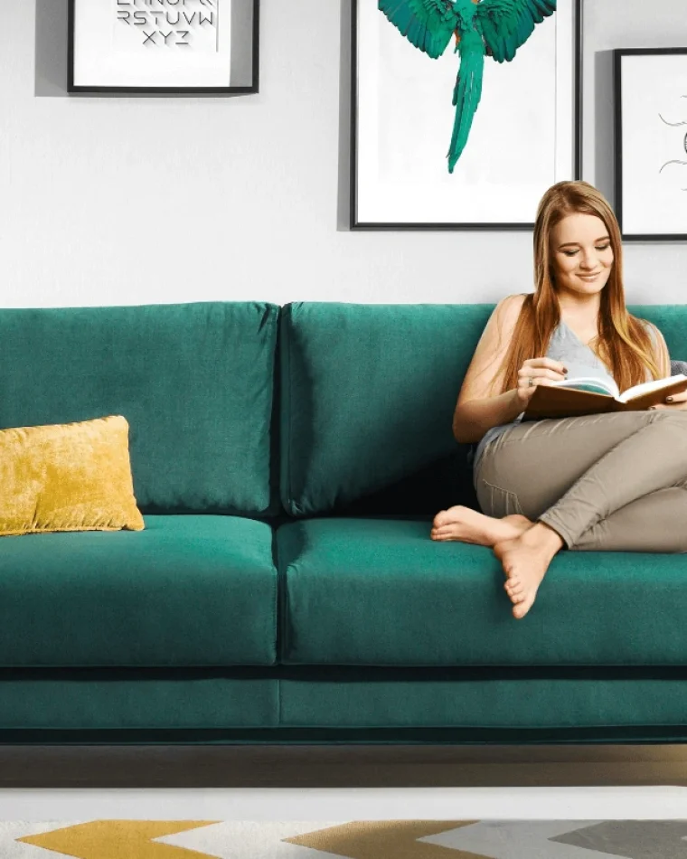 Dark green sofa UK – where to find the best models for every budget